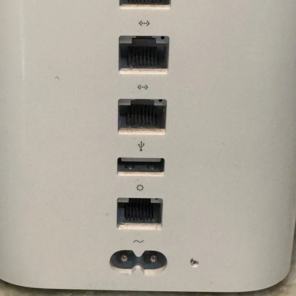 Apple AirPort Extreme 802.11ac A1521 (6th Generation) w/ Power Cord & Box Router